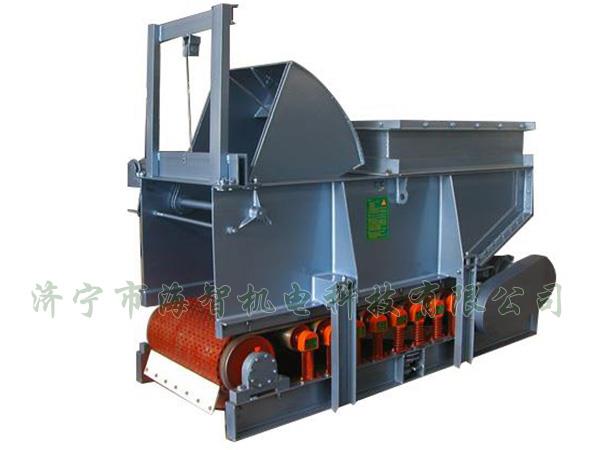 用手動、電動、液動或氣動驅(qū)動齒輪帶動弧型齒條來開啟或關(guān)閉扇型閘門